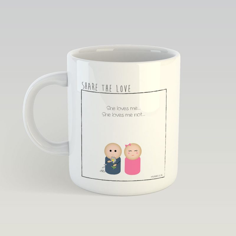 She loves me (not) MUG